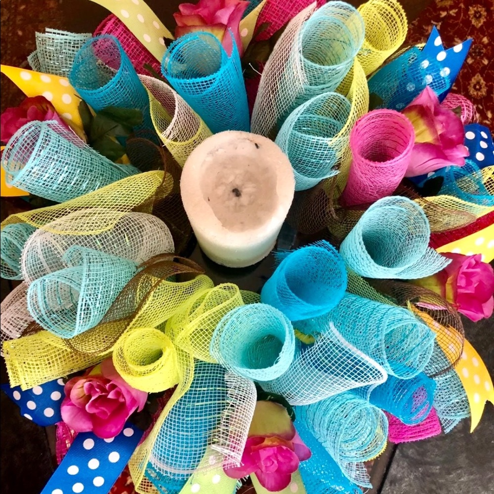 Deco mesh centerpiece